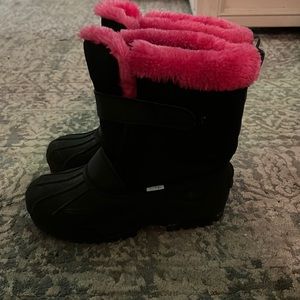 EUC Girls snow boots